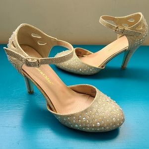 Chase + Chloe Gold Rhinestone Sparkle Heels Size 9